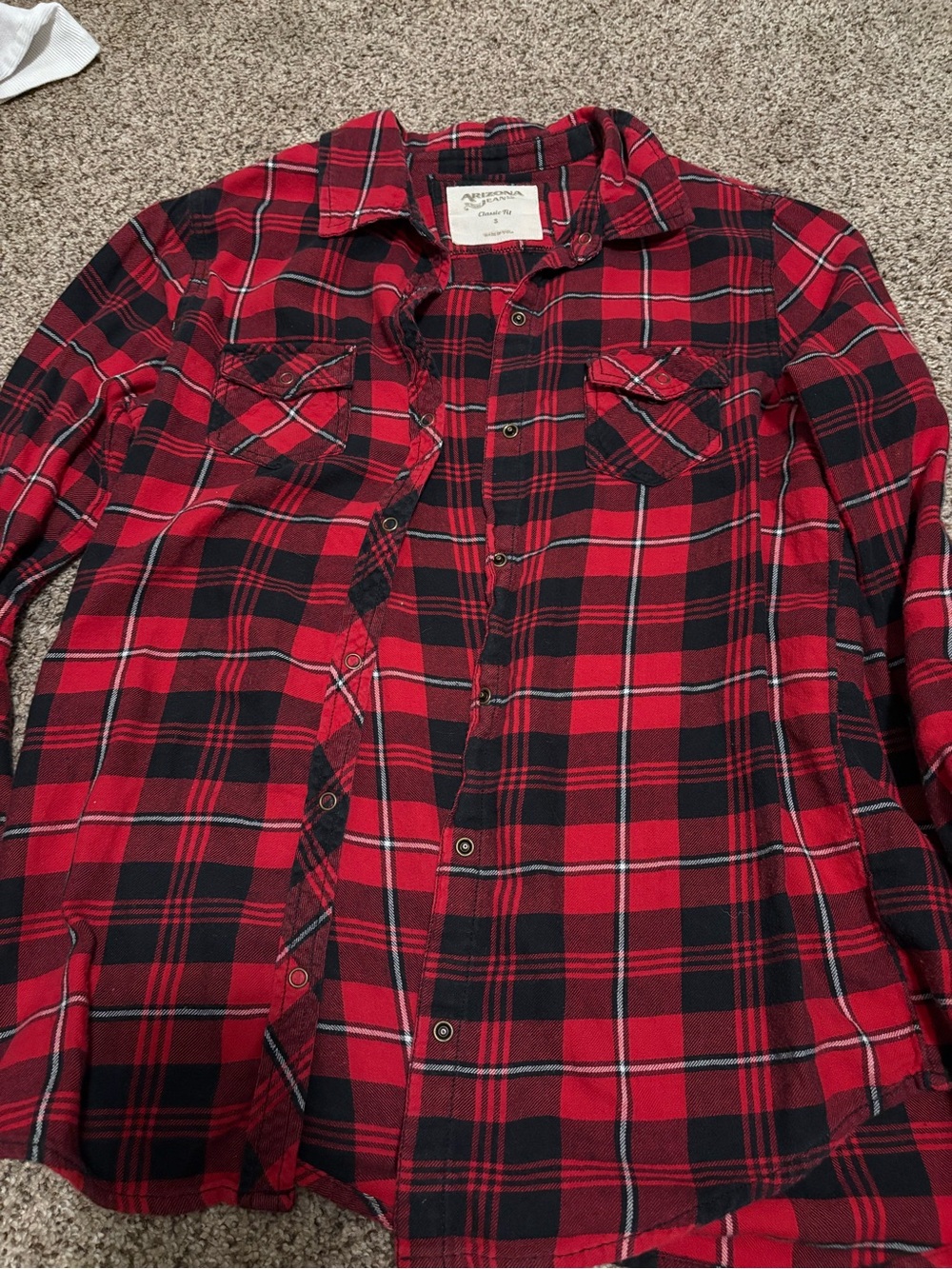 Arizona Jean Company Red & Black Plaid Button-Down Shirt